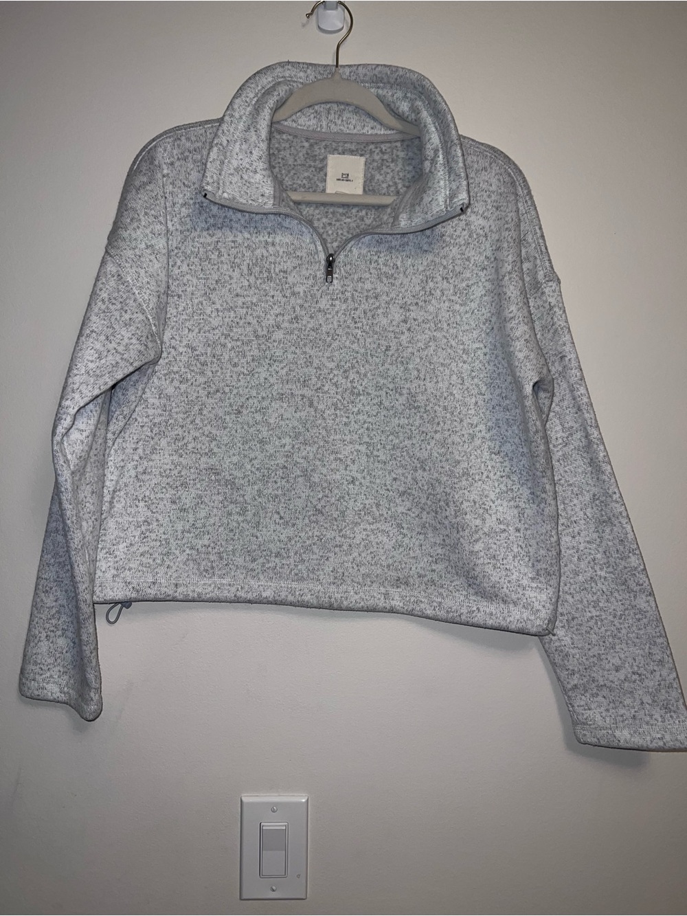 Thread & Supply Soft Heather Gray Pullover Quarter-Zip Sweater Drawstring Bottom